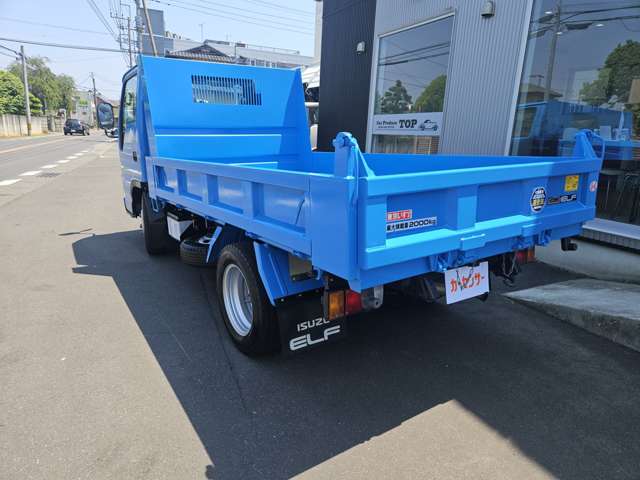 Isuzu Elf 6