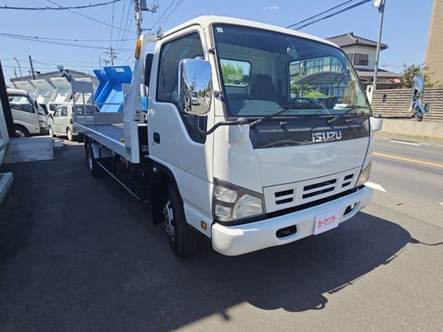 Isuzu Elf 3