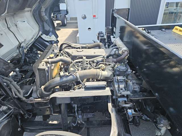 Isuzu Elf 10