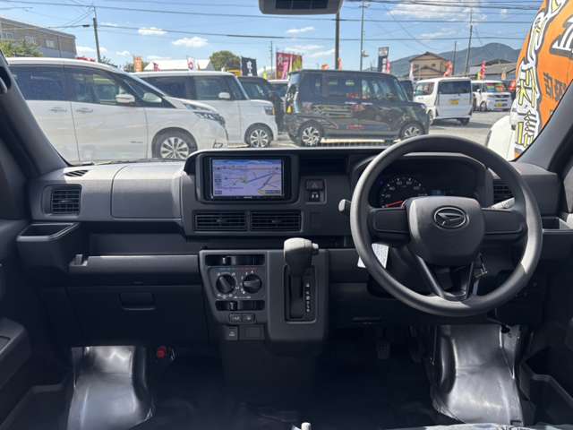 Daihatsu Hijet Cargo 10