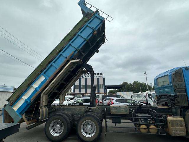 Hino Profia 7
