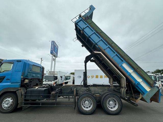 Hino Profia 8