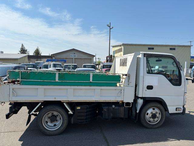 Isuzu Elf 4