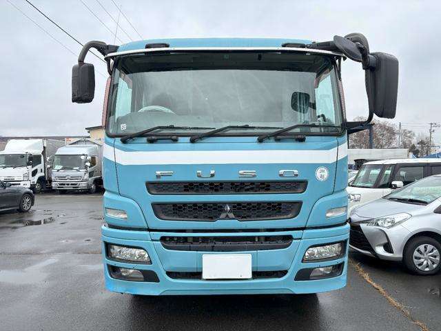 Mitsubishi Fuso Super Great 2