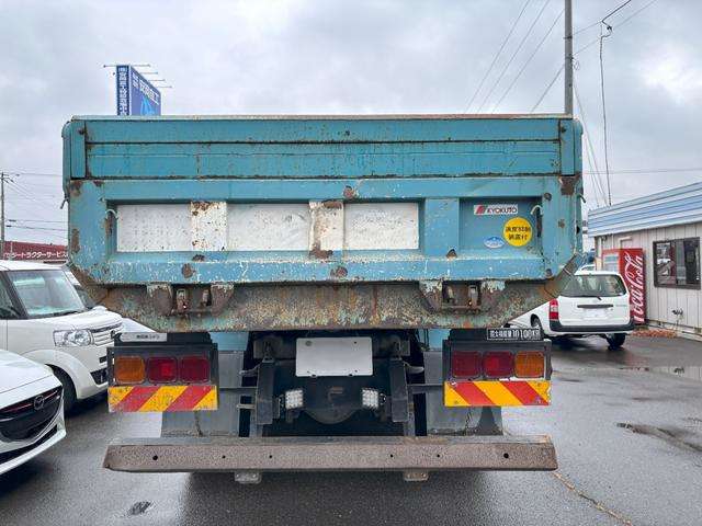 Mitsubishi Fuso Super Great 6
