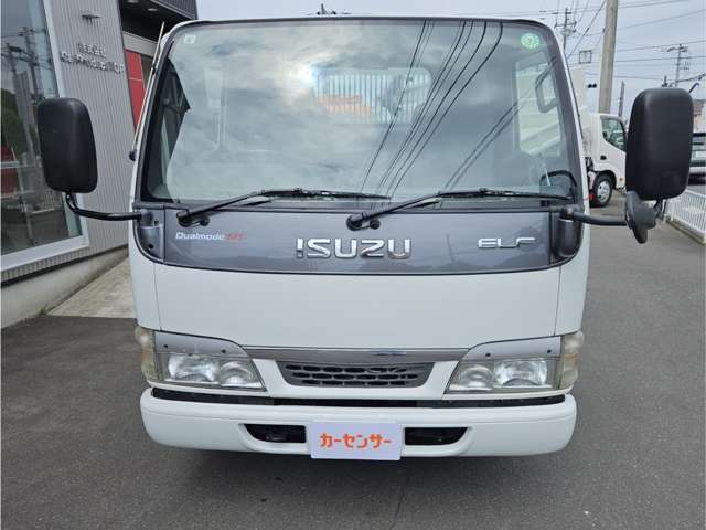 Isuzu Elf 2