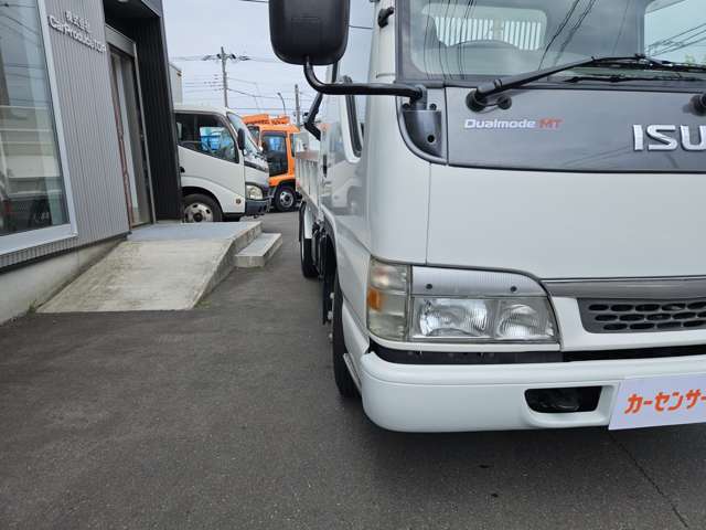 Isuzu Elf 4
