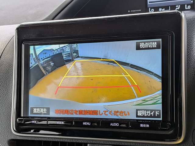 Toyota Voxy 6