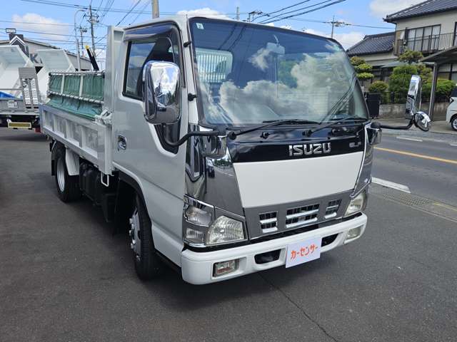 Isuzu Elf 3
