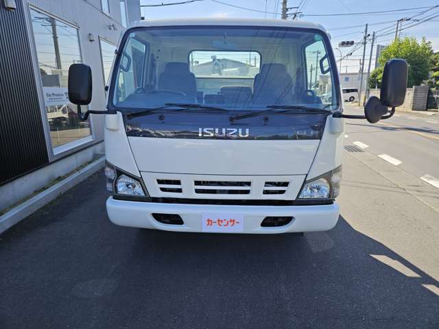 Isuzu Elf 2