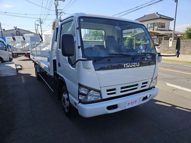Isuzu Elf 3