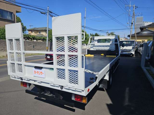 Isuzu Elf 8