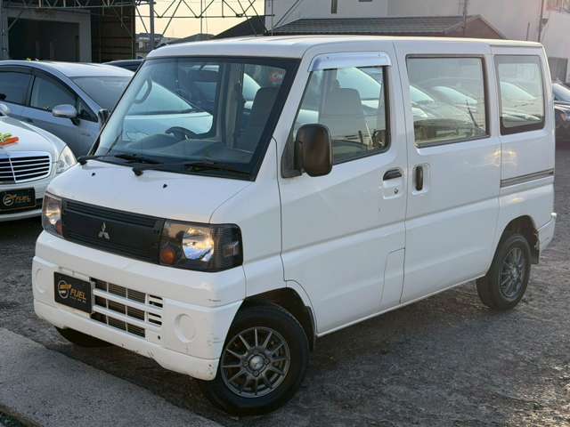 Mitsubishi Minicab Van 3