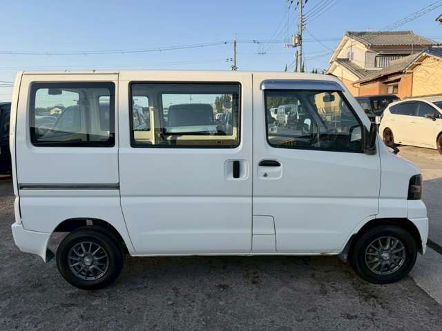 Mitsubishi Minicab Van 5