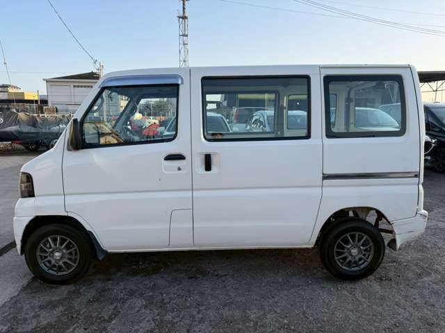Mitsubishi Minicab Van 6