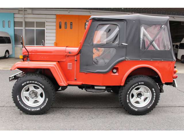 Mitsubishi Jeep 4