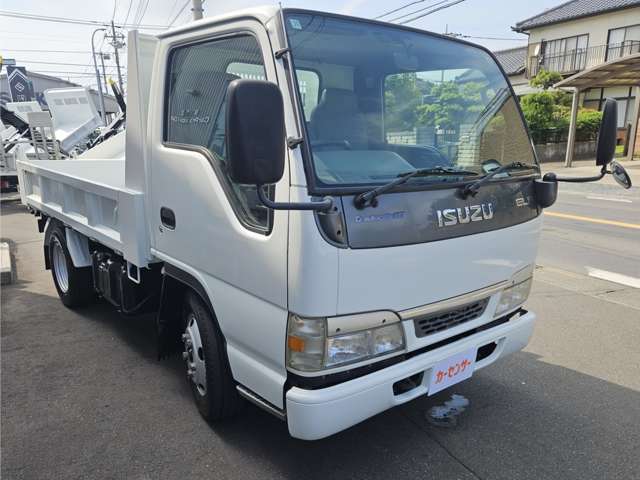 Isuzu Elf 3
