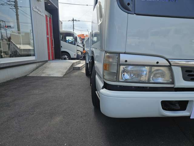 Isuzu Elf 4