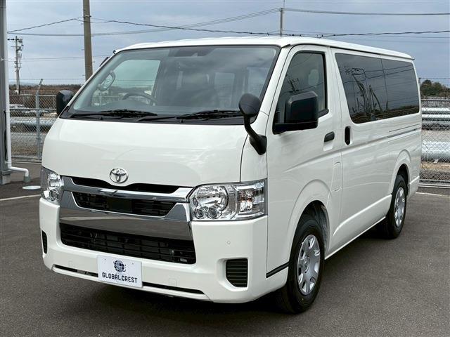 Toyota Hiace Van 3