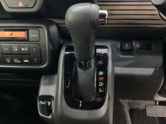 Honda N-VAN 10