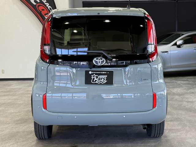Toyota Sienta 12