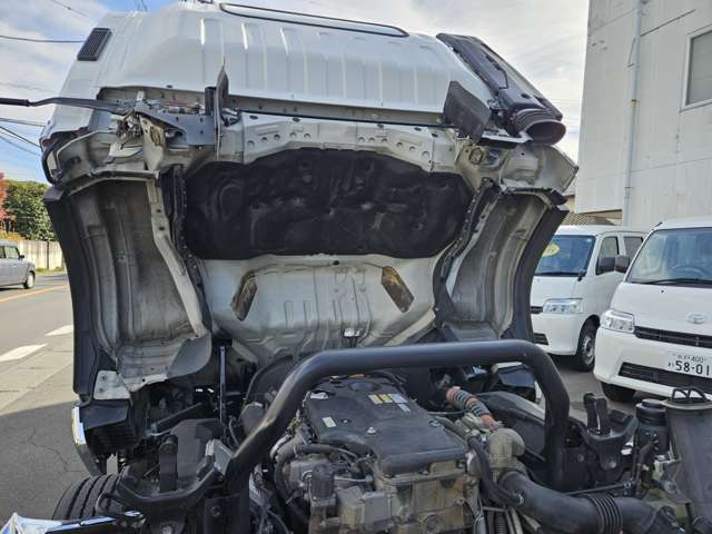 Isuzu Elf 12