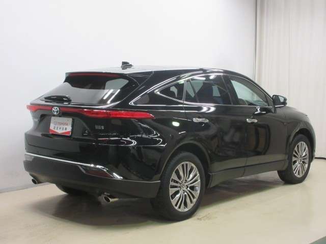 Toyota Harrier 5