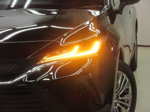 Toyota Harrier 8