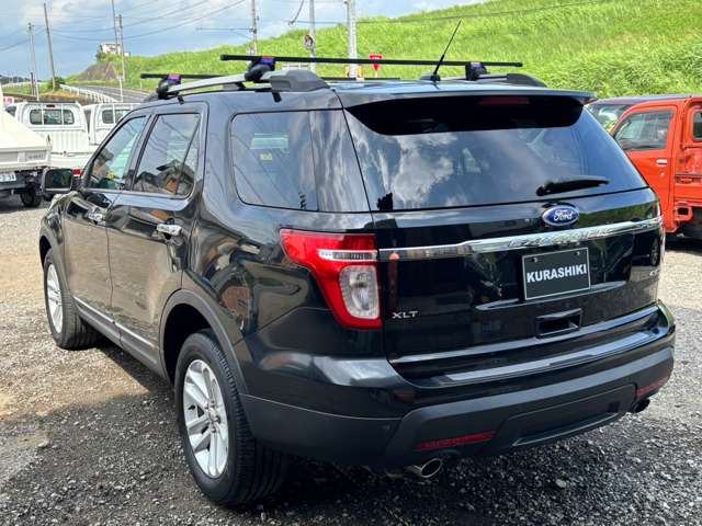 Ford Explorer 8