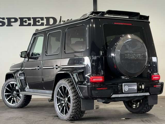Mercedes-Benz G-Class 12
