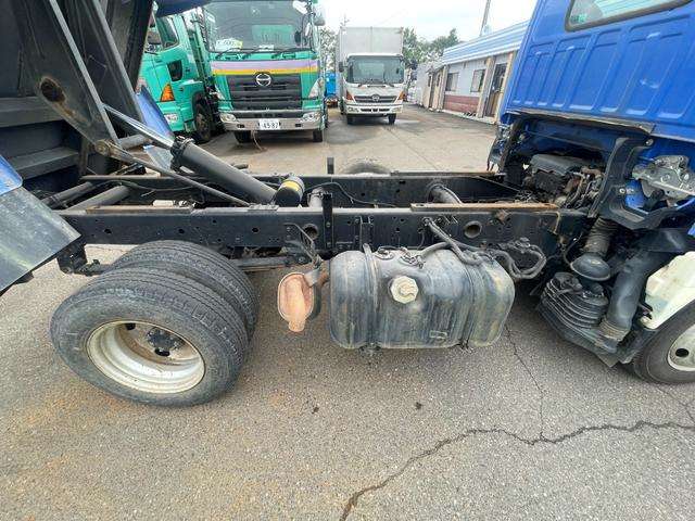 Isuzu Elf 11