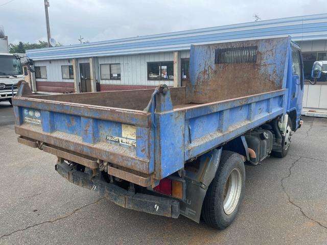 Isuzu Elf 3