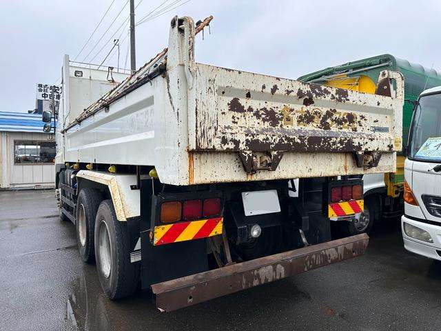 Hino Profia 4
