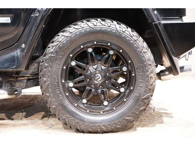 Hummer H2 11
