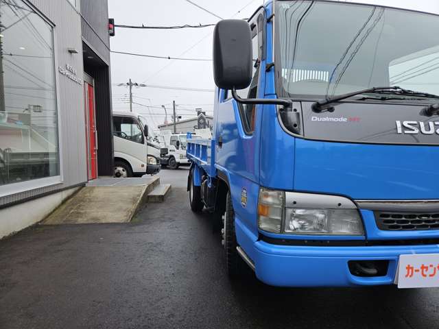 Isuzu Elf 4