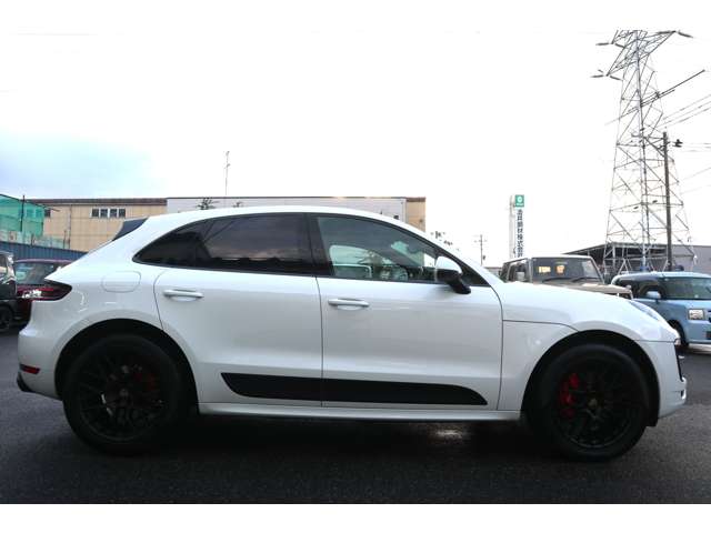 Porsche Macan 12