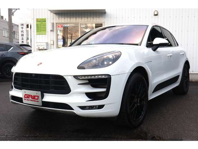 Porsche Macan 6