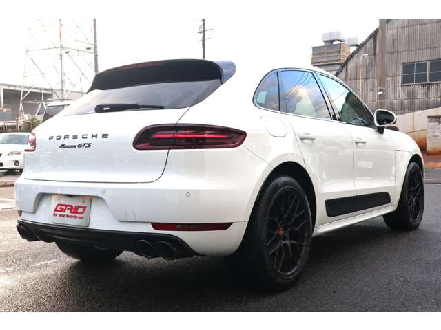 Porsche Macan 10
