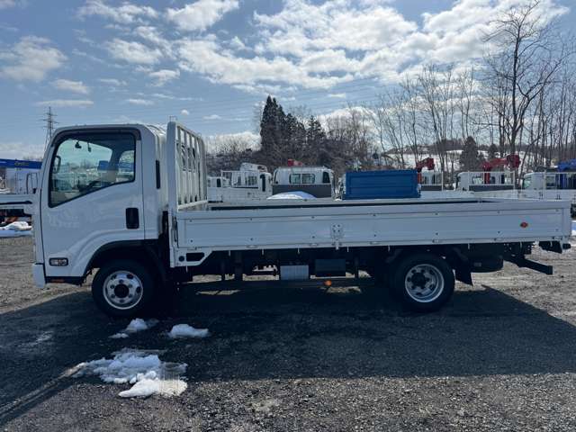 Isuzu Elf 3
