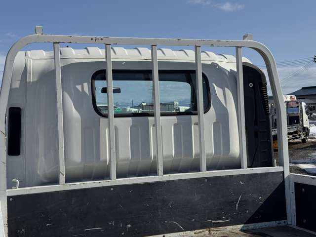 Isuzu Elf 9