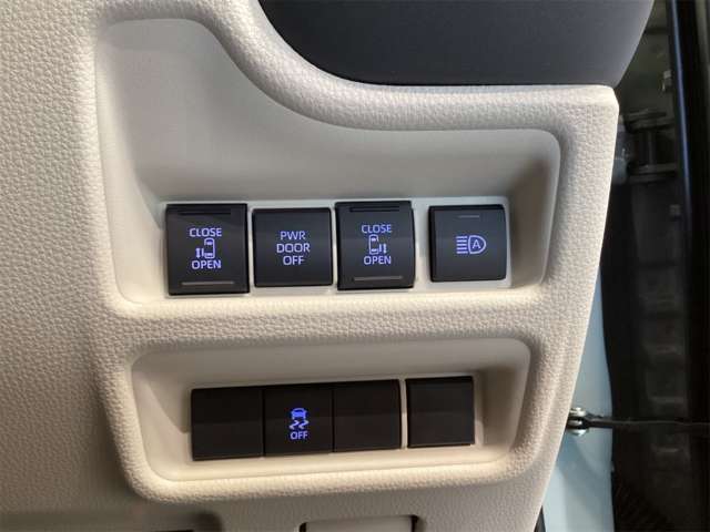 Toyota Sienta 12