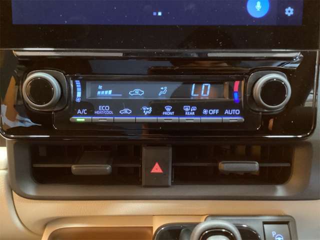 Toyota Sienta 10