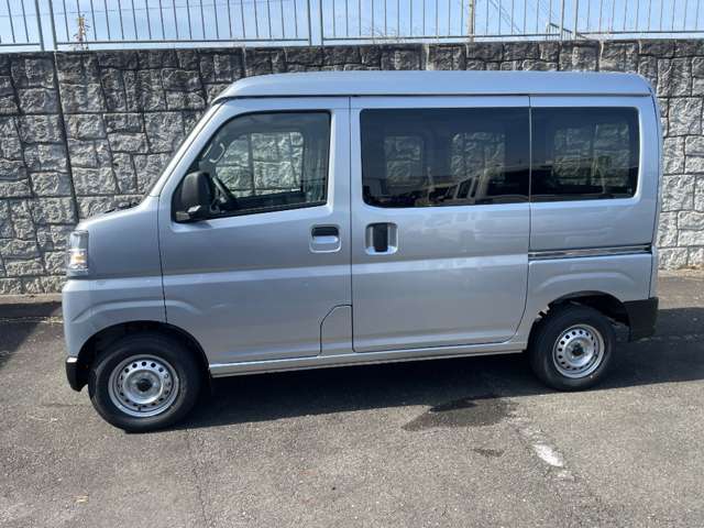 Daihatsu Hijet Cargo 7