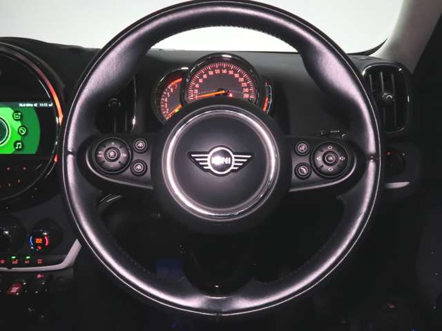 MINI Crossover 11