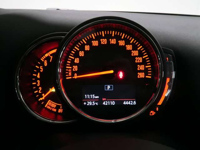 MINI Crossover 9