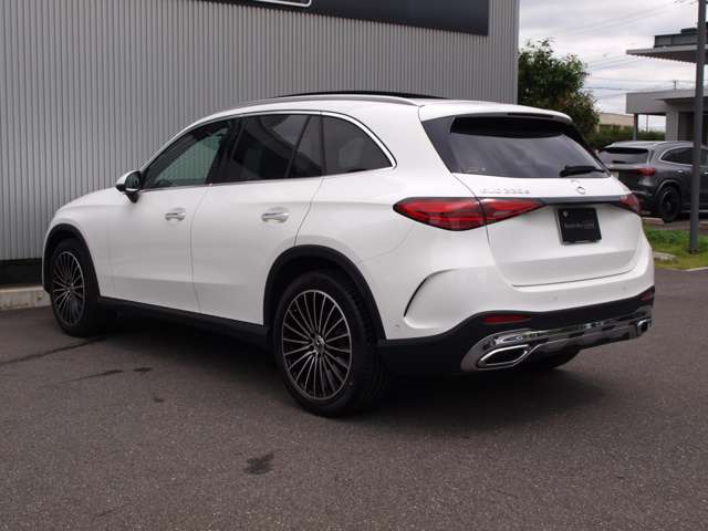Mercedes-Benz GLC 10