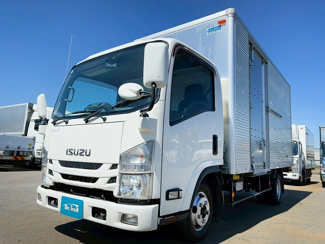 Isuzu Elf 2