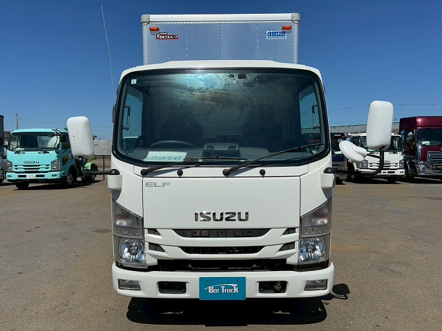 Isuzu Elf 9