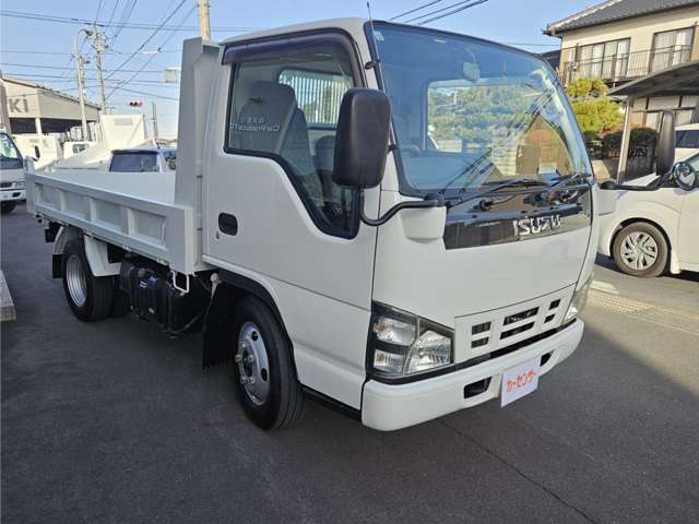 Isuzu Elf 3