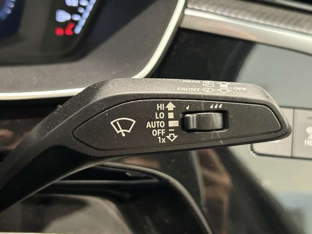 Audi Q3 12